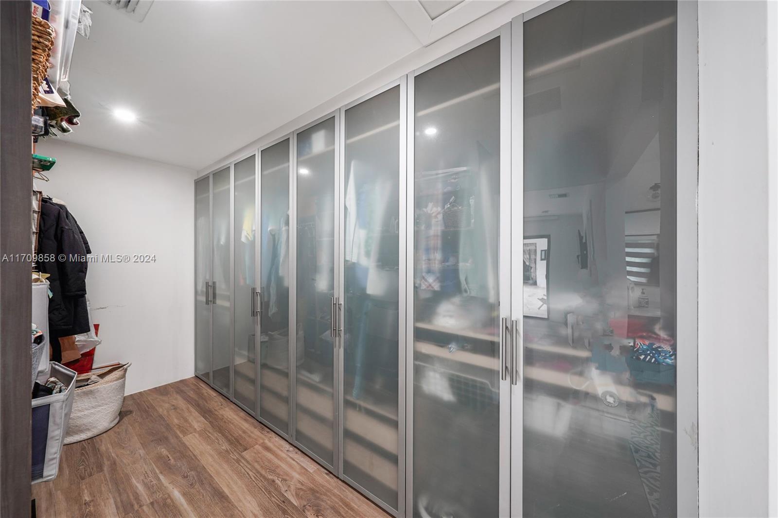 OAK LANE SEC ADDITION - Residential Lease