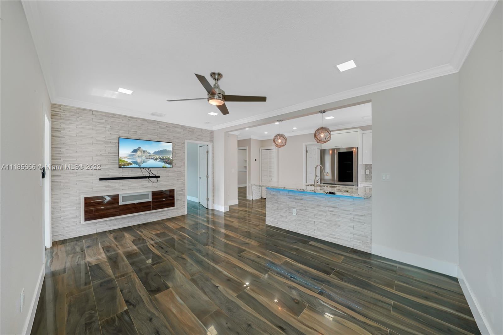 CORAL NOOK - Residential