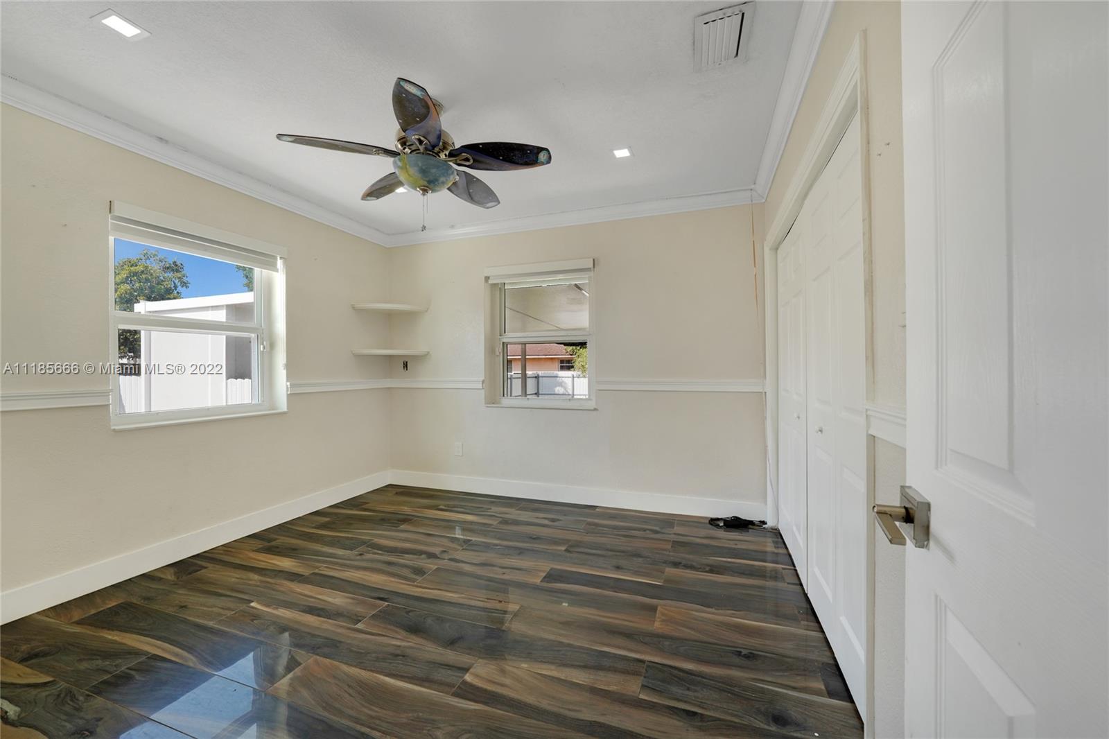 CORAL NOOK - Residential