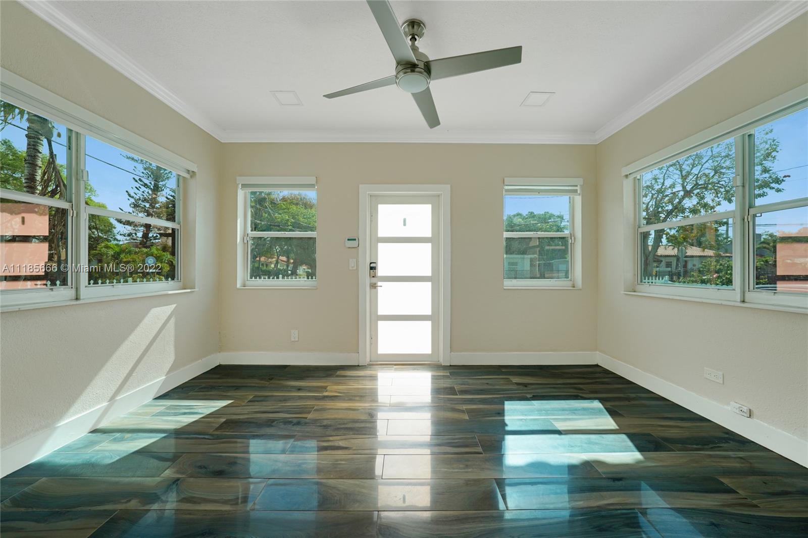 CORAL NOOK - Residential