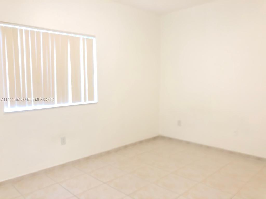 PALM GARDENS AT DORAL CON - Residential