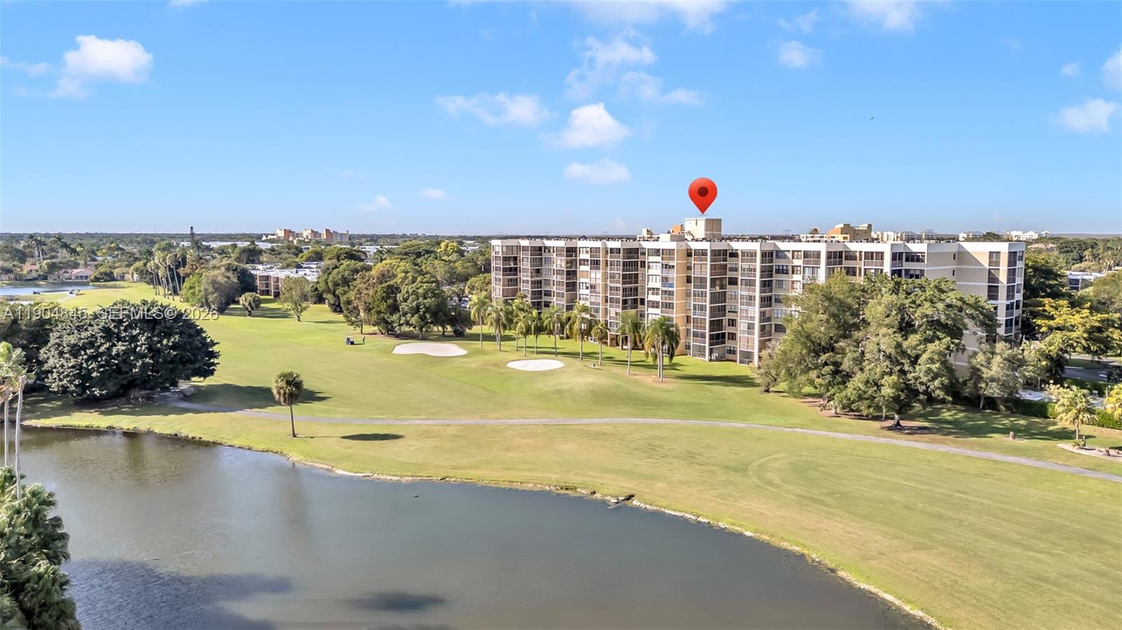 COUNTRY CLUB APTS AT - Residential
