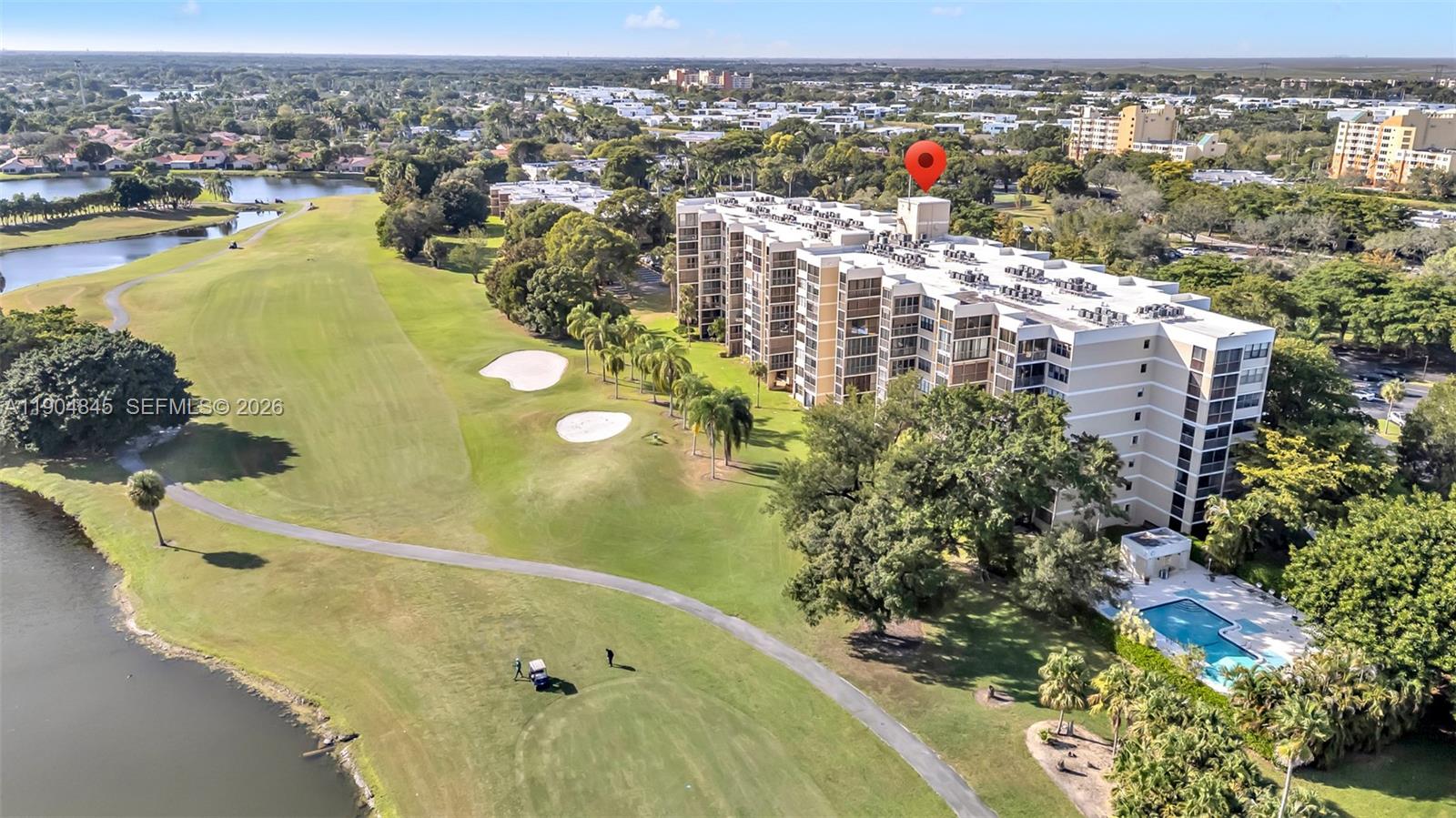 COUNTRY CLUB APTS AT - Residential