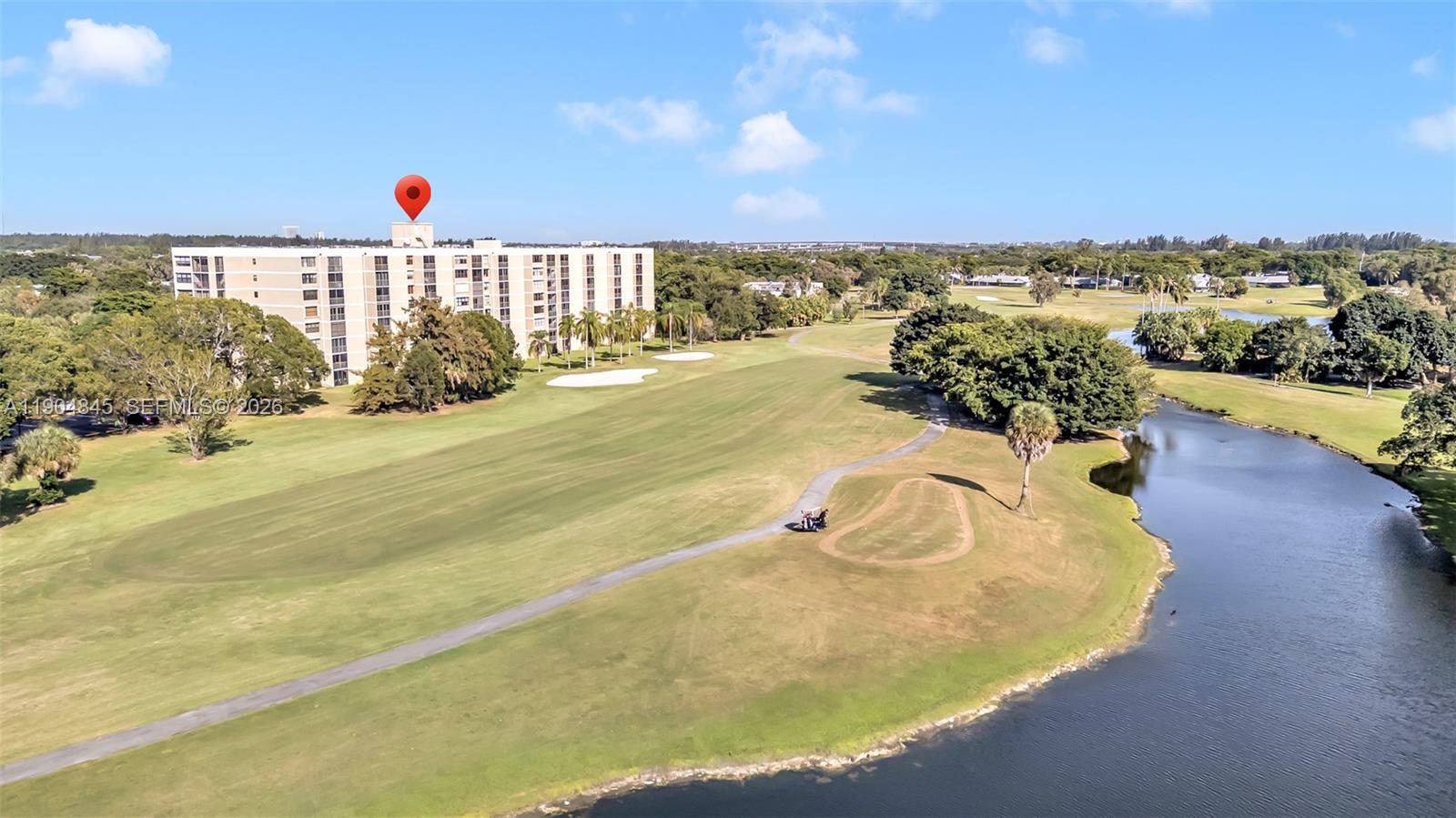 COUNTRY CLUB APTS AT - Residential