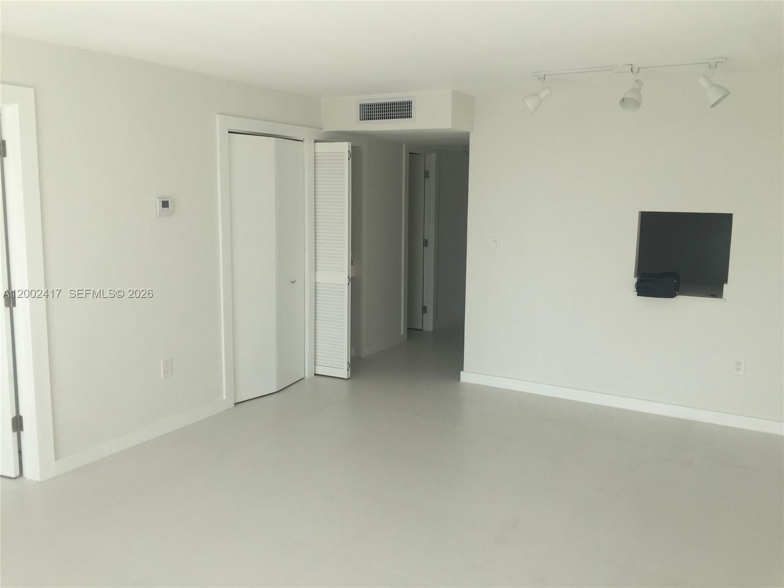 STANTON HOUSE CONDO - Residential