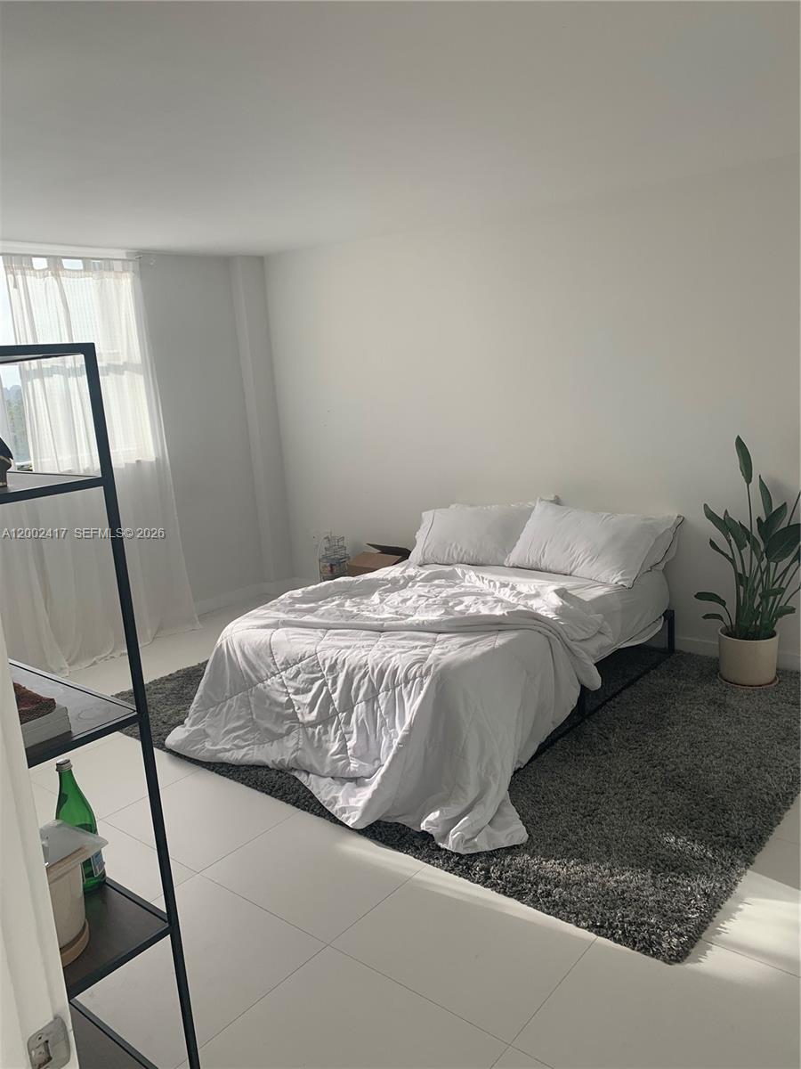 STANTON HOUSE CONDO - Residential