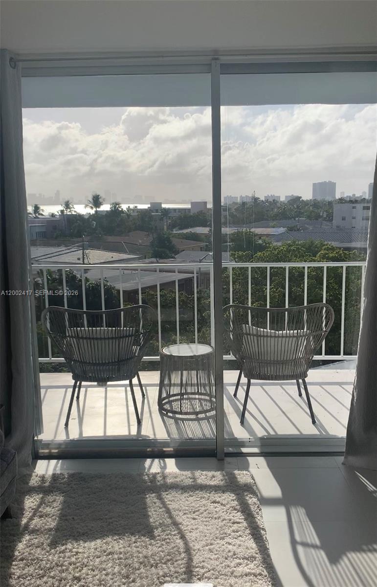 Priced to sell! 
Renovated 1 Bedroom apartment with amazing views of the Biscayne Bay and it's Sunsets. The apartment features modern tile through out, an updated kitchen and bathrooms and a private balcony. One covered and secure parking spot comes with the unit. The building has a pool, a small gym and a secure lobby. No renting for the first year of ownership.