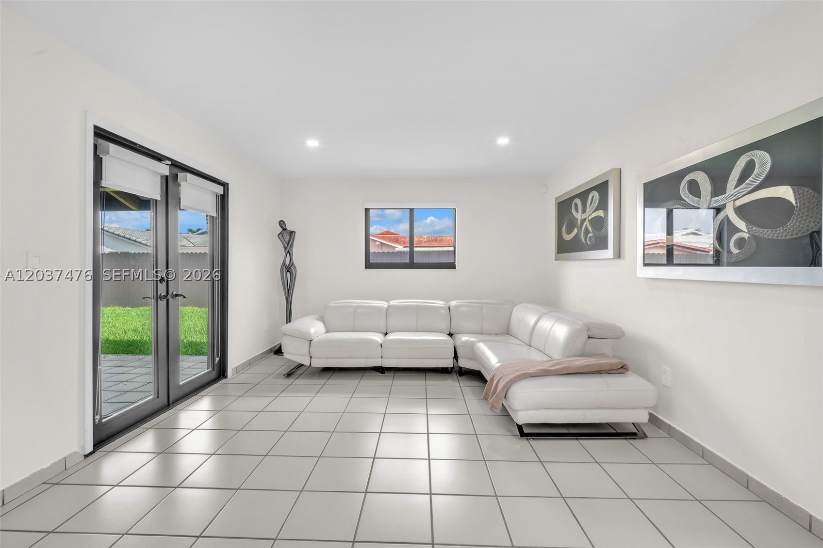 CORAL WEST HEIGHTS 2ND AD - Residential Lease
