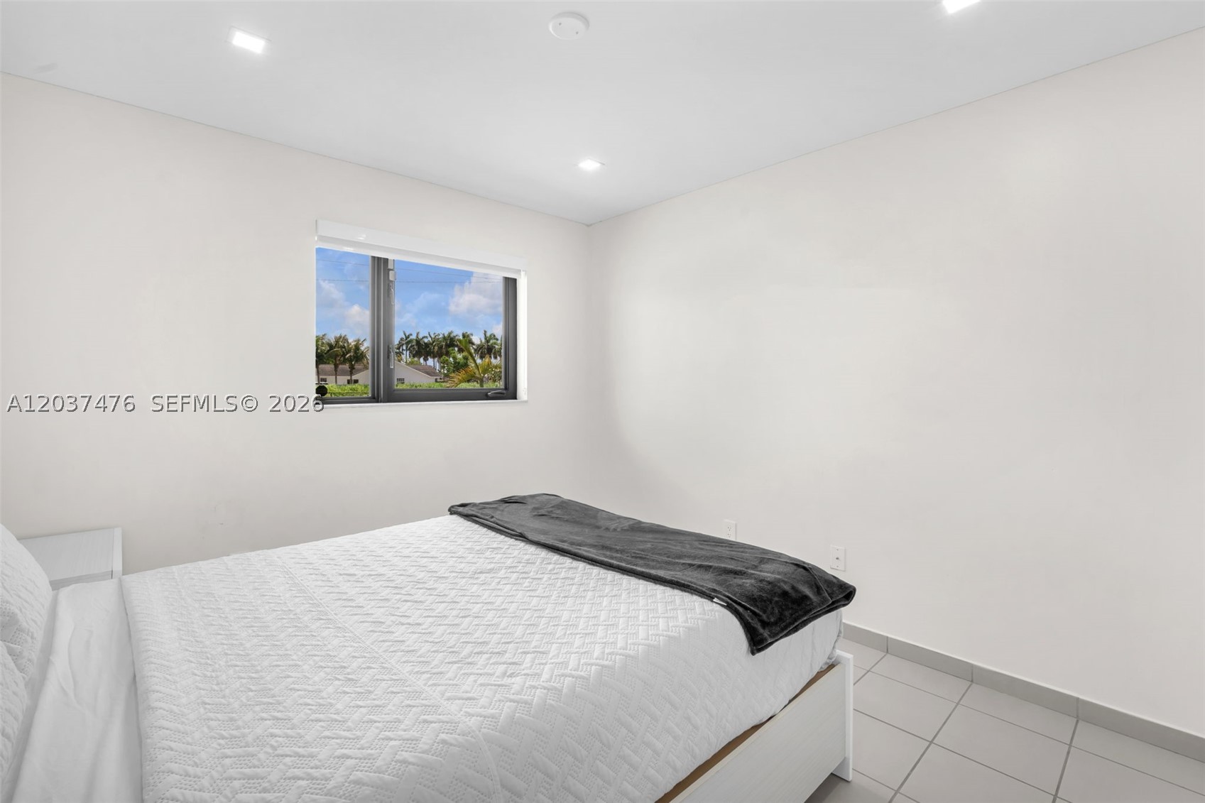 CORAL WEST HEIGHTS 2ND AD - Residential Lease