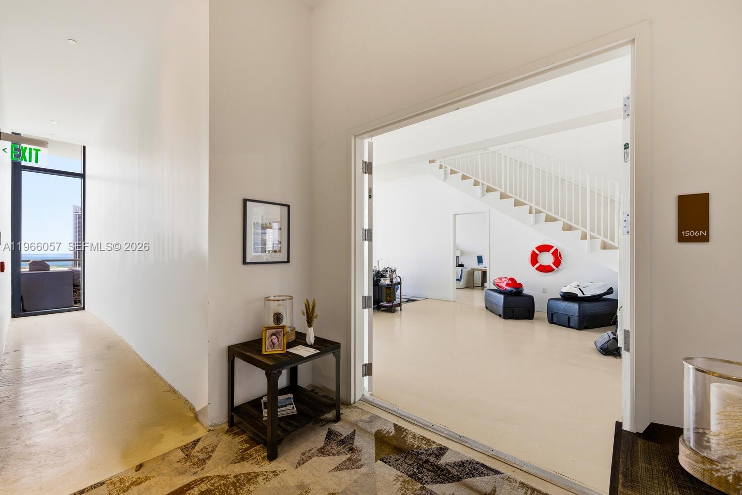 PRIVE CONDO - Residential