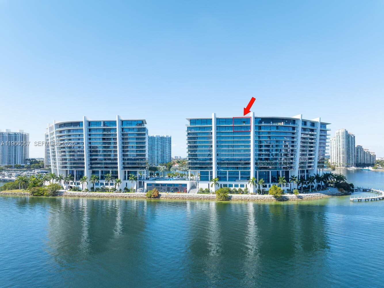 PRIVE CONDO - Residential