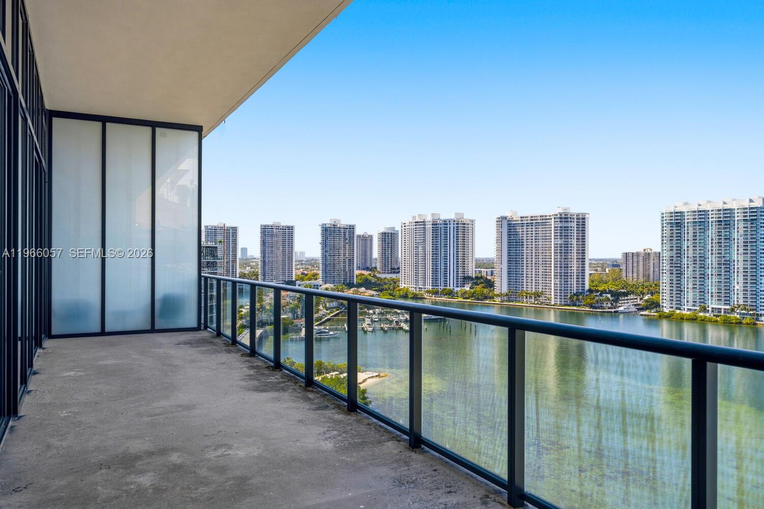 PRIVE CONDO - Residential