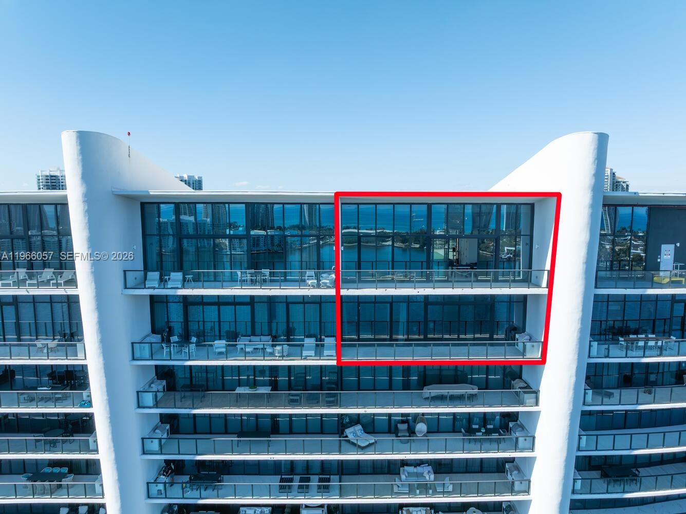 PRIVE CONDO - Residential