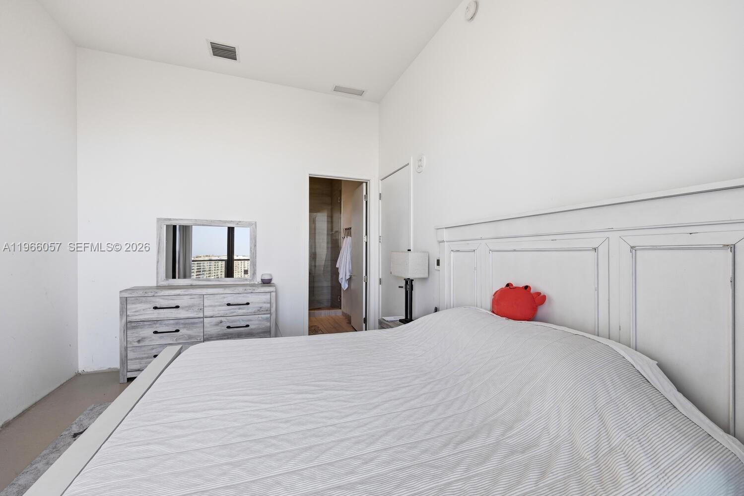 PRIVE CONDO - Residential