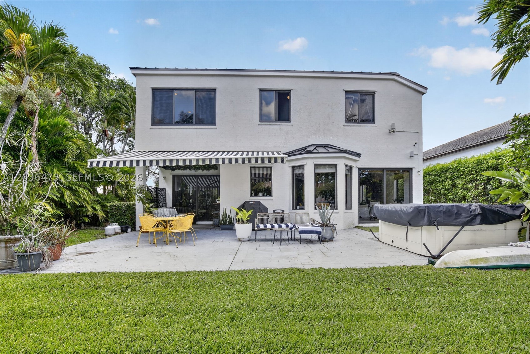 SESSA EIGHT - Residential