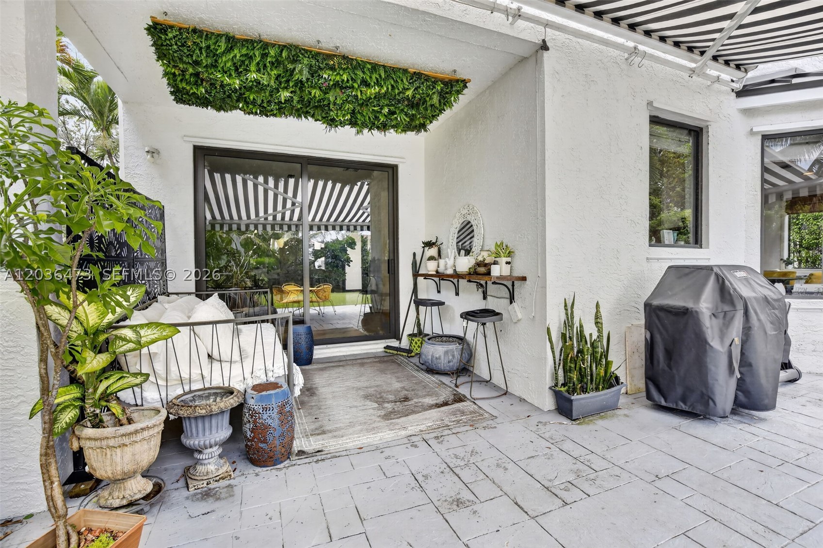 SESSA EIGHT - Residential