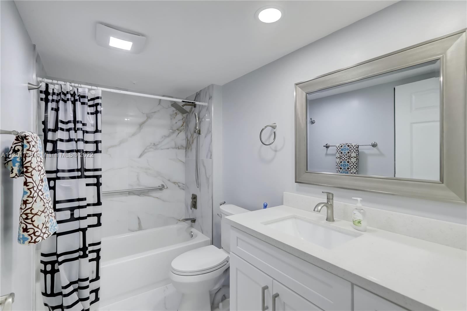 IVANHOE EAST AT CENTURY V - Residential Lease