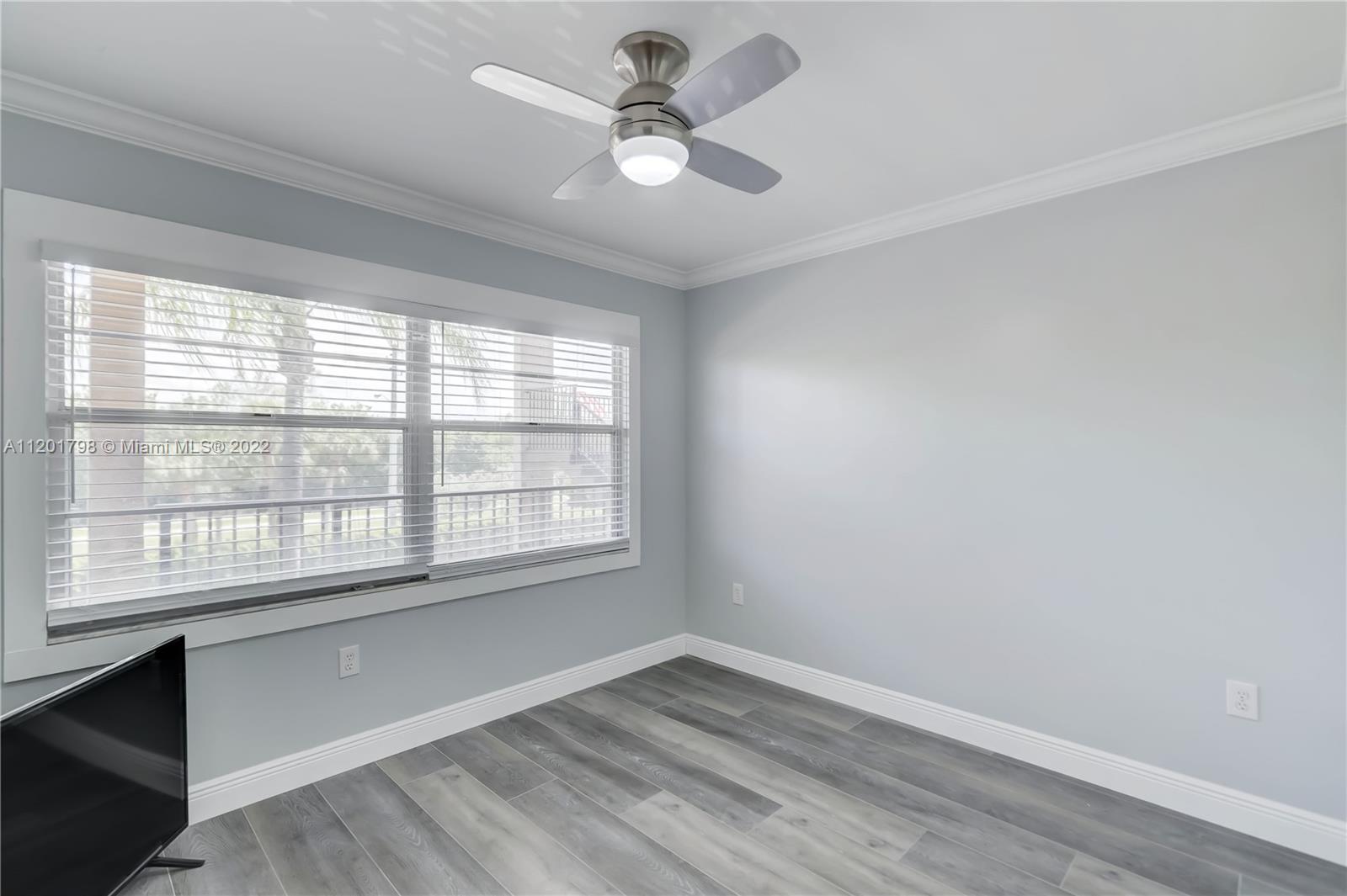 IVANHOE EAST AT CENTURY V - Residential Lease