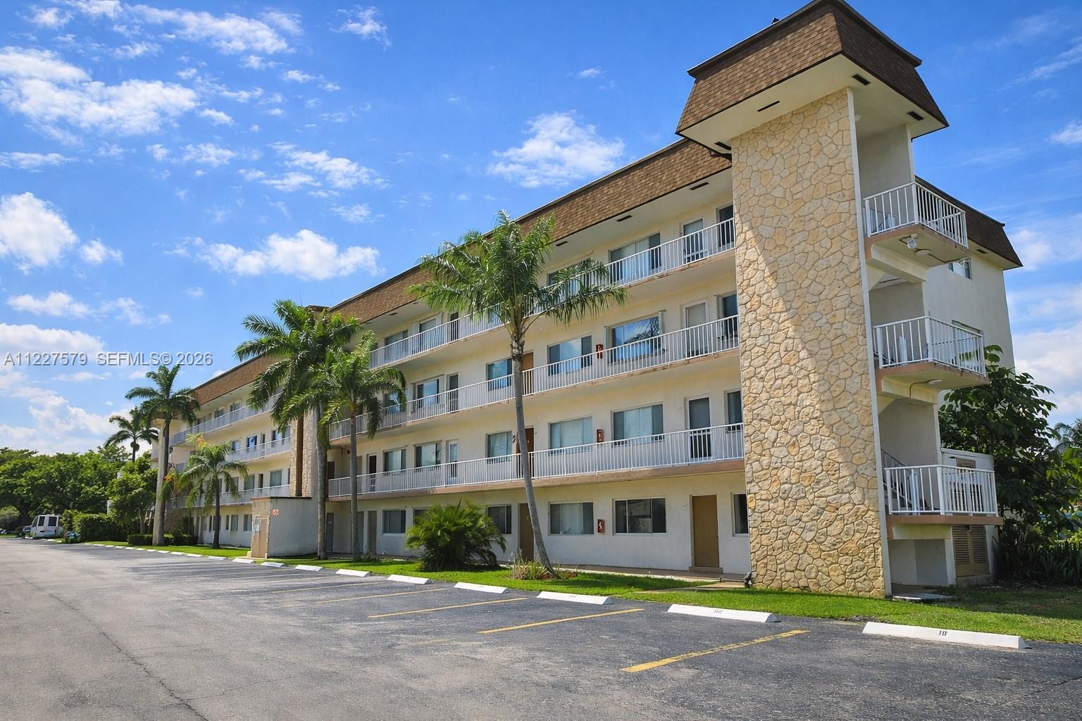 MARINER IV CONDO - Residential