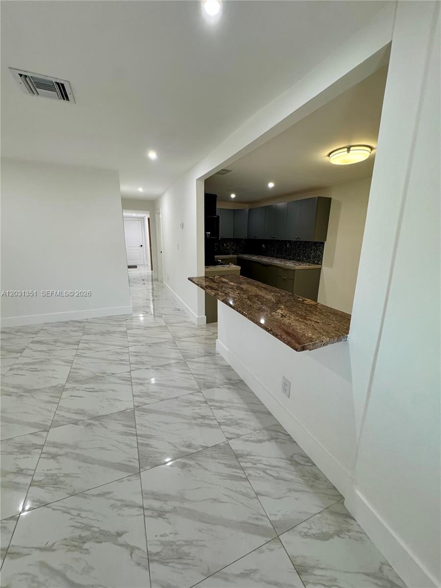 HOMEVILLE - Residential