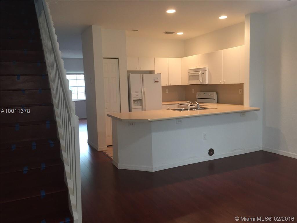 LOCATION! LOCATION! BEAUTIFUL TOWNHOUSE, 3 BEDROOMS, 2.5 BATHS, STORAGE ROOM. A+ SCHOOLS, EASY ACCESS TO TURNPIKE. NEW LAMINATE FLOORS, FRESHLY PAINTED.