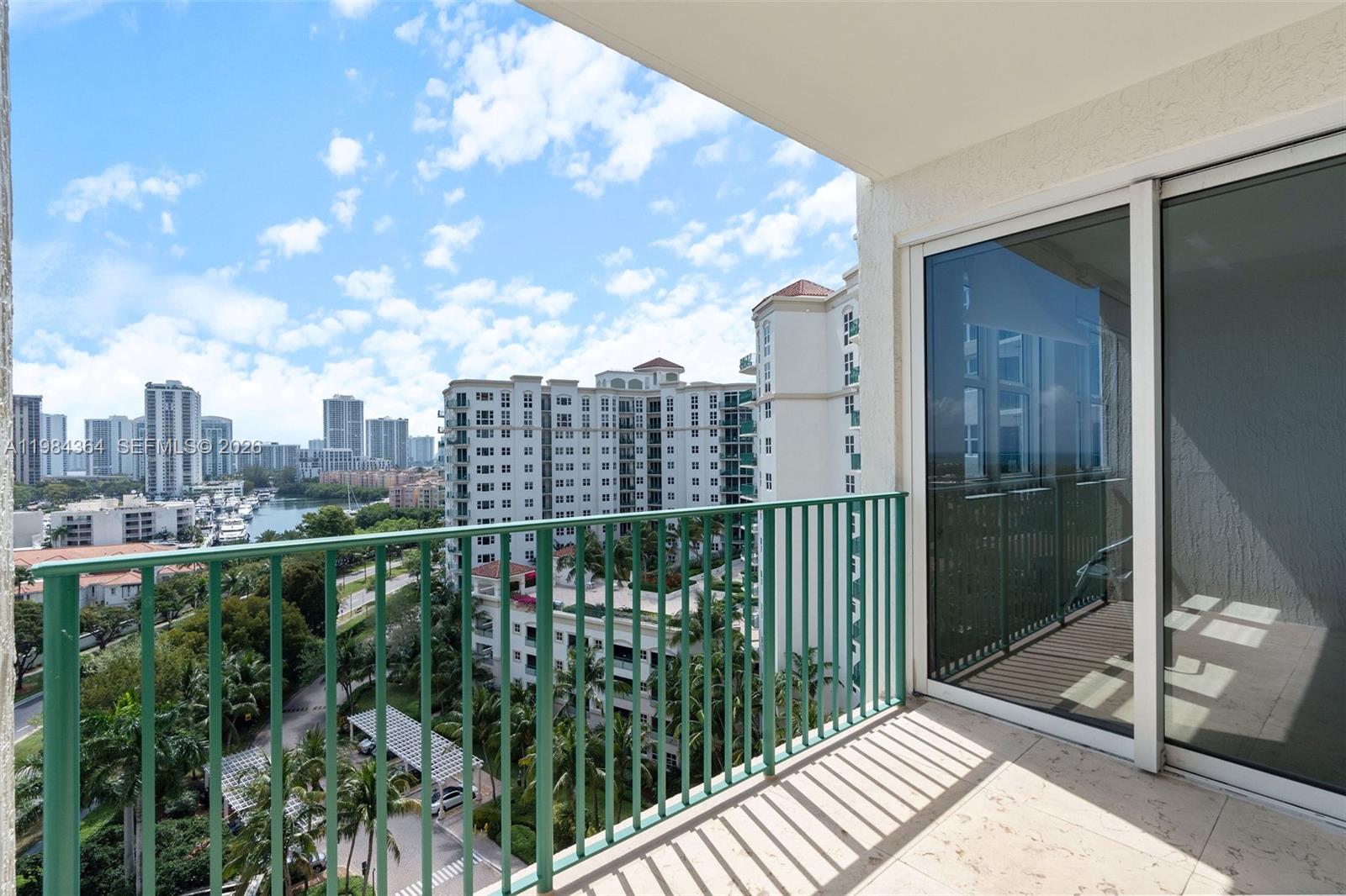 TURNBERRY VLG NO TOWER CO - Residential