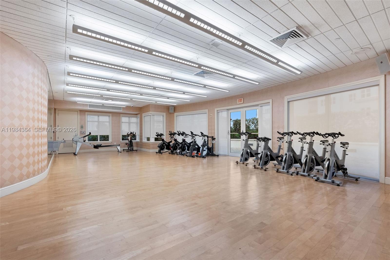 TURNBERRY VLG NO TOWER CO - Residential