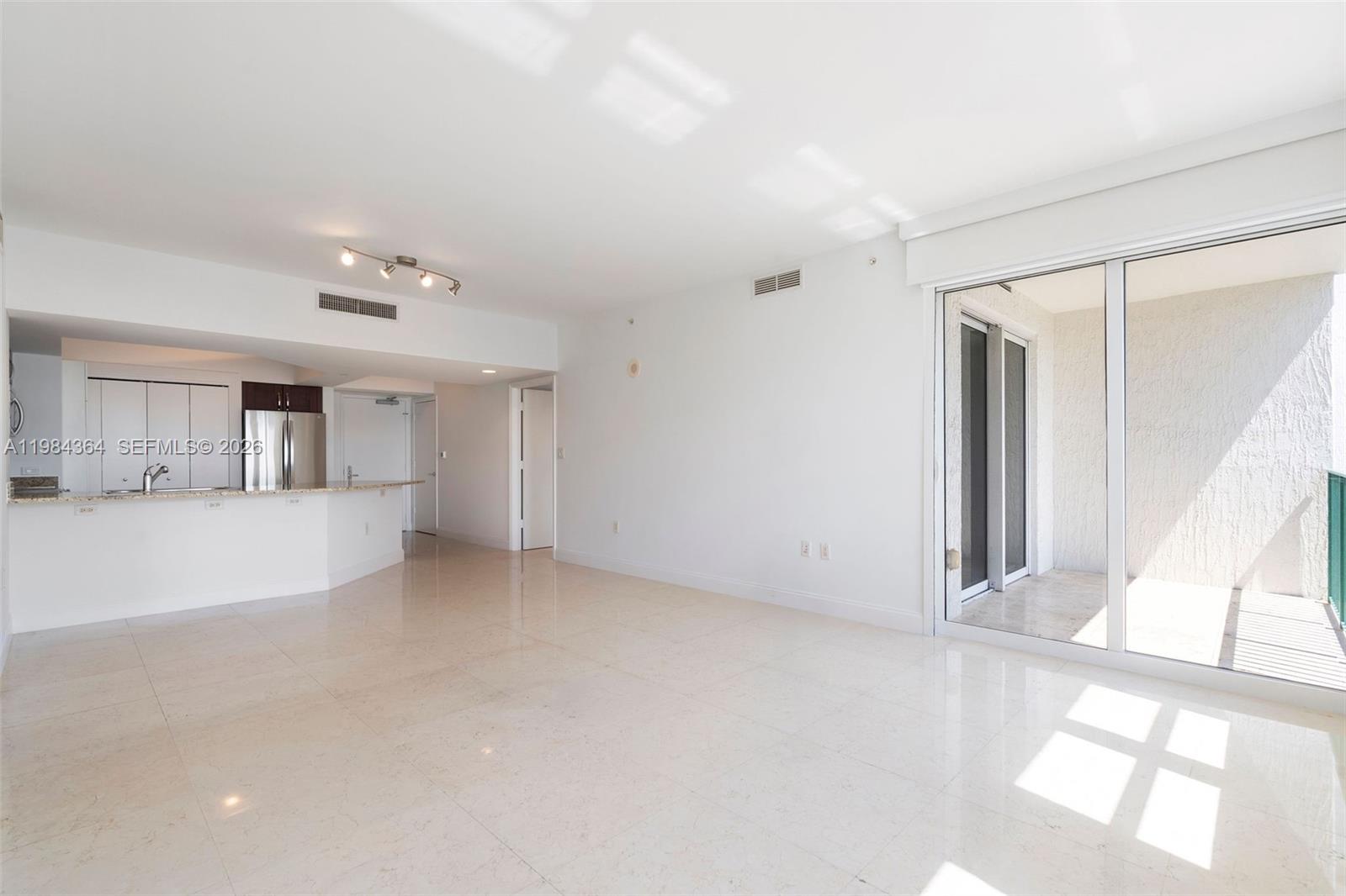 TURNBERRY VLG NO TOWER CO - Residential