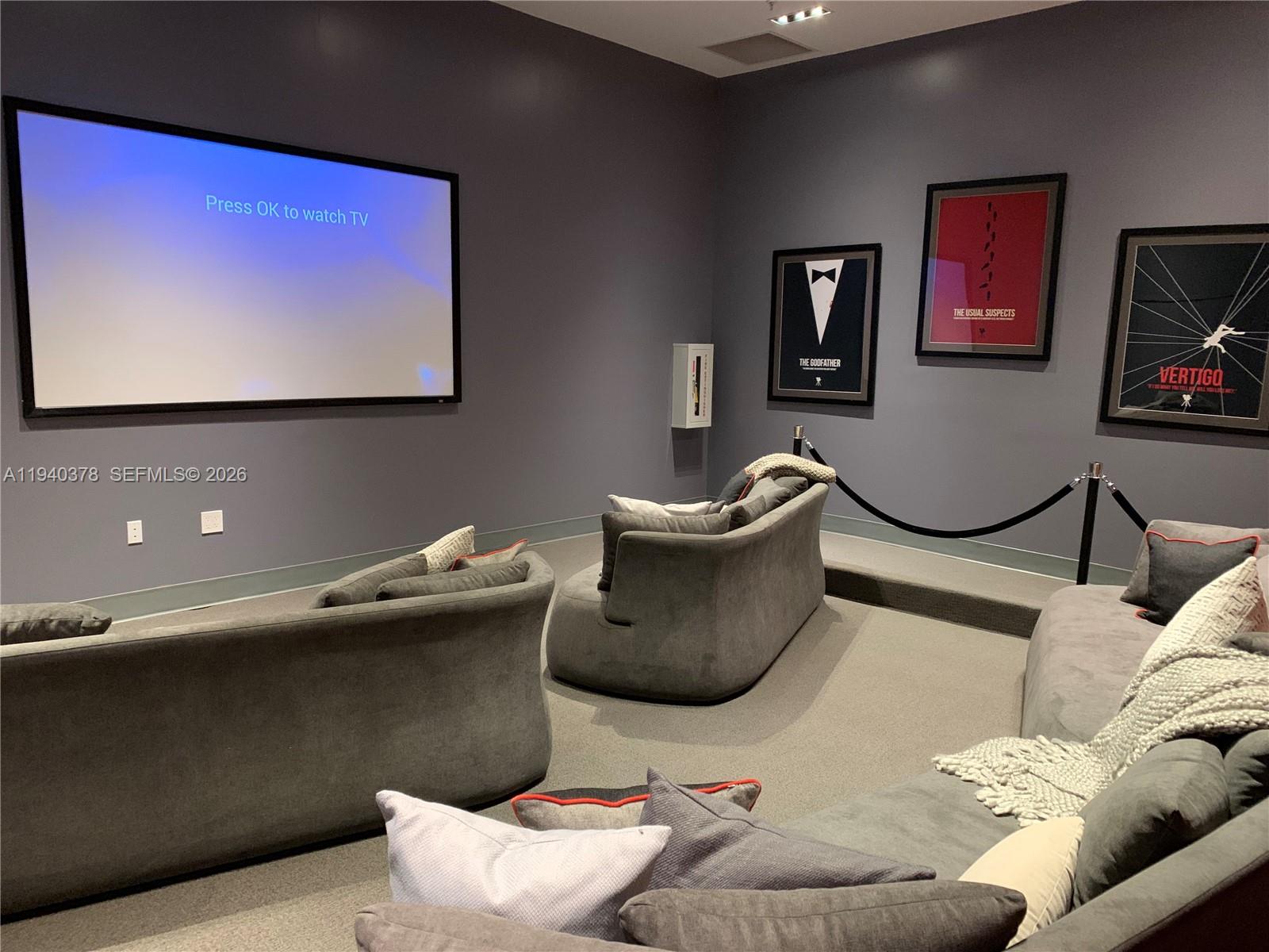CANVAS CONDO - Residential Lease
