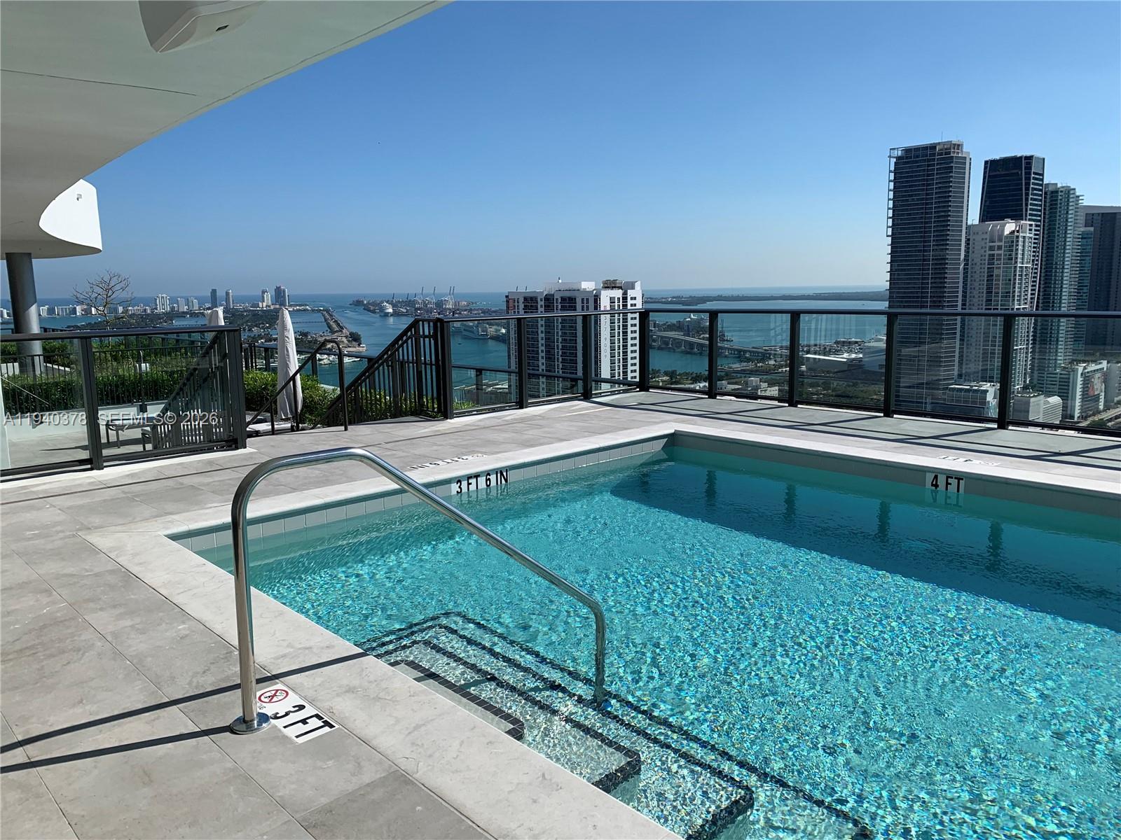 CANVAS CONDO - Residential Lease