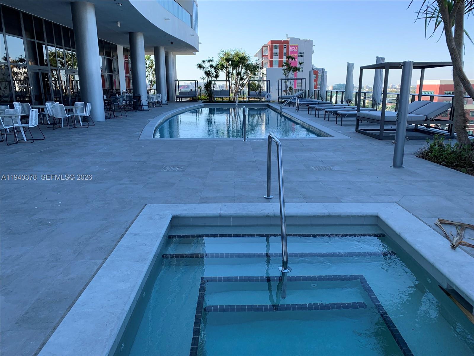 CANVAS CONDO - Residential Lease