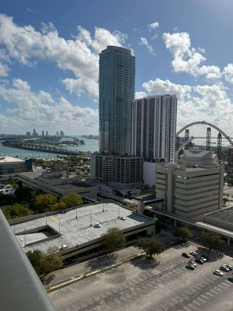 CANVAS CONDO - Residential Lease