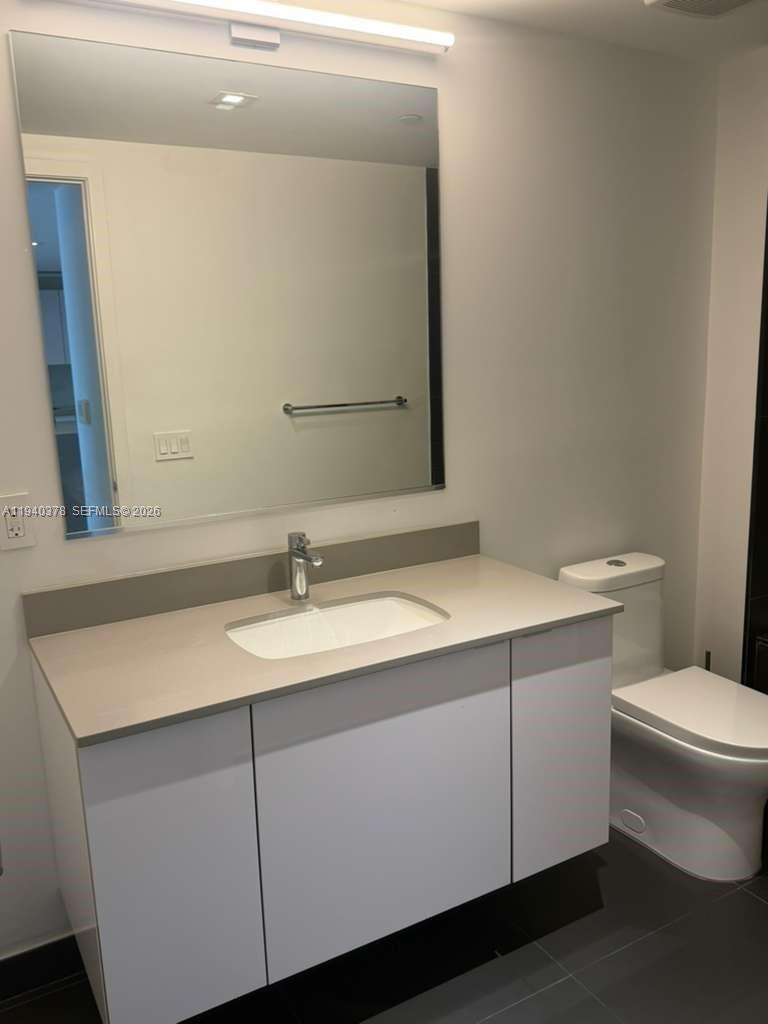 CANVAS CONDO - Residential Lease