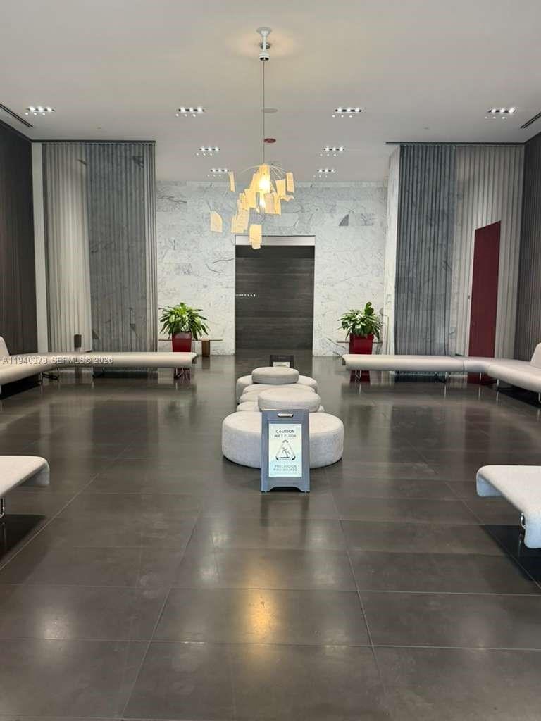 CANVAS CONDO - Residential Lease