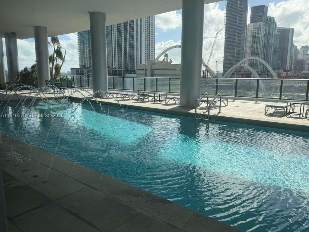 CANVAS CONDO - Residential Lease