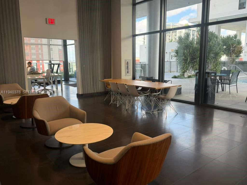 CANVAS CONDO - Residential Lease