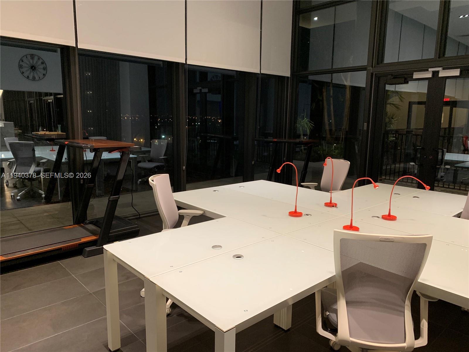 CANVAS CONDO - Residential Lease