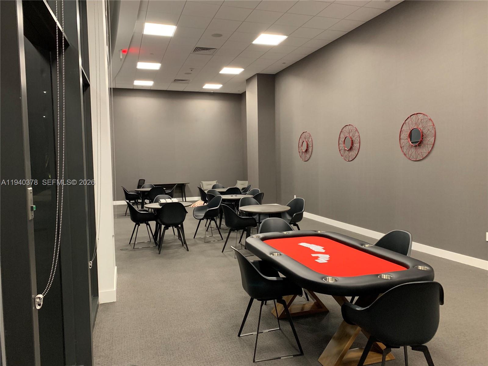 CANVAS CONDO - Residential Lease