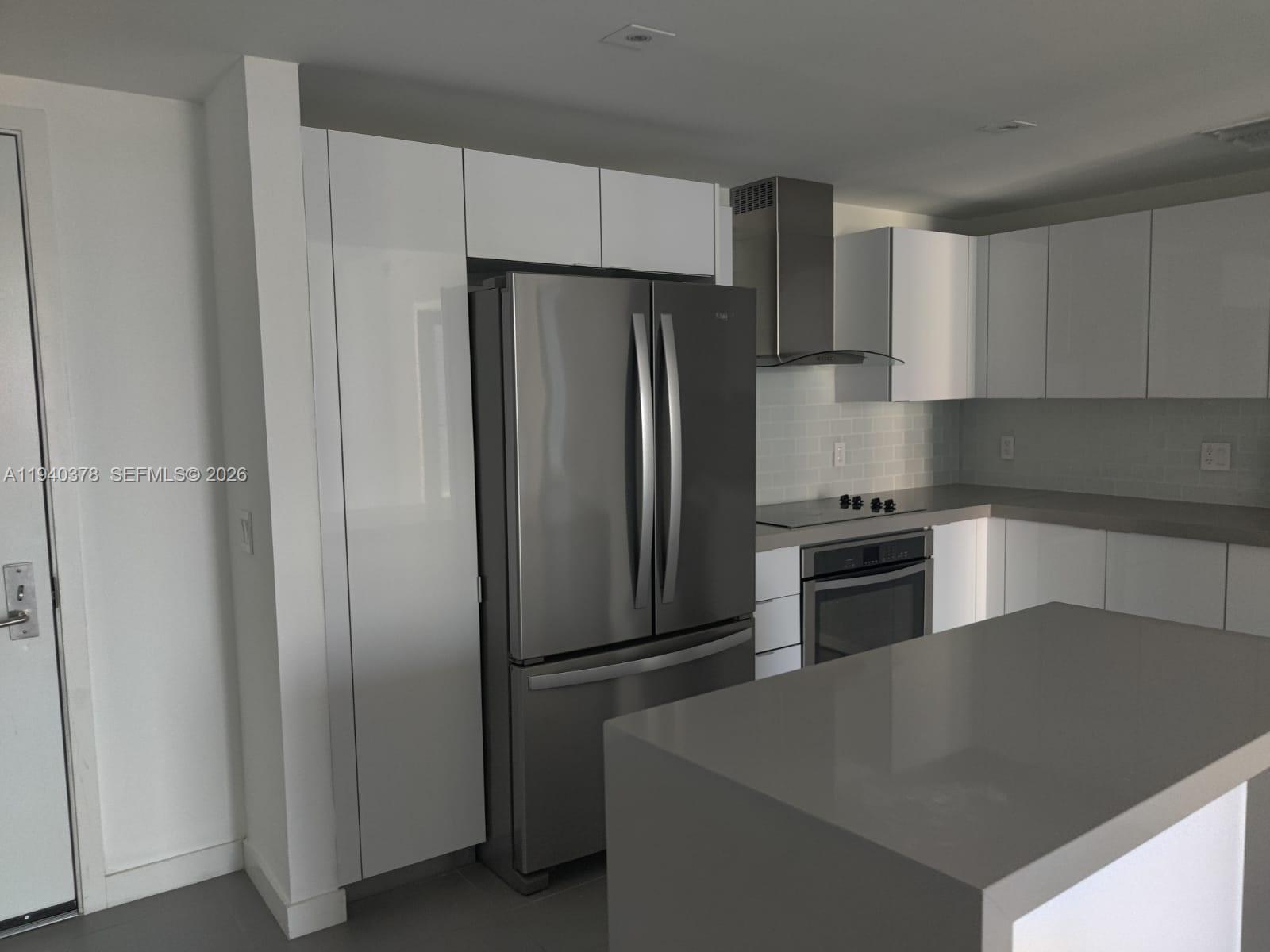 CANVAS CONDO - Residential Lease