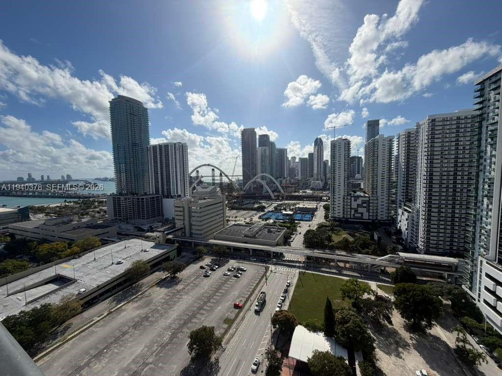 CANVAS CONDO - Residential Lease