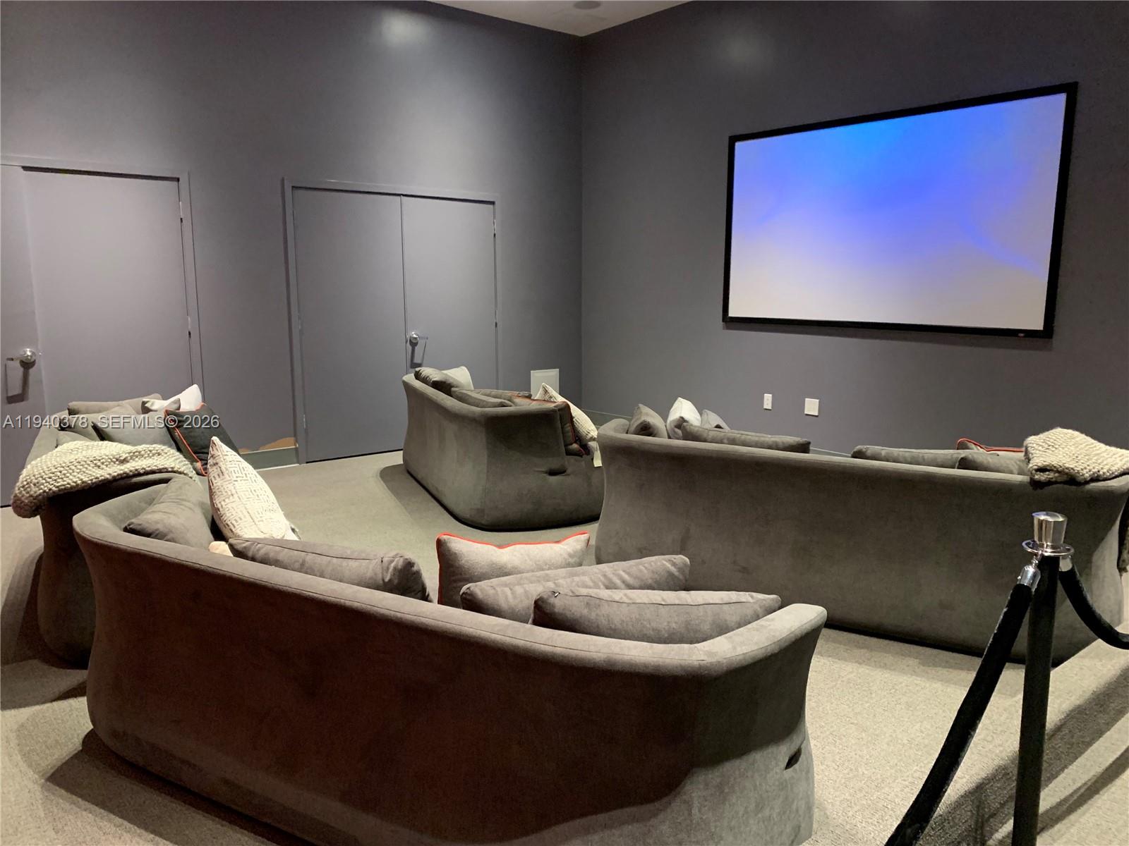 CANVAS CONDO - Residential Lease