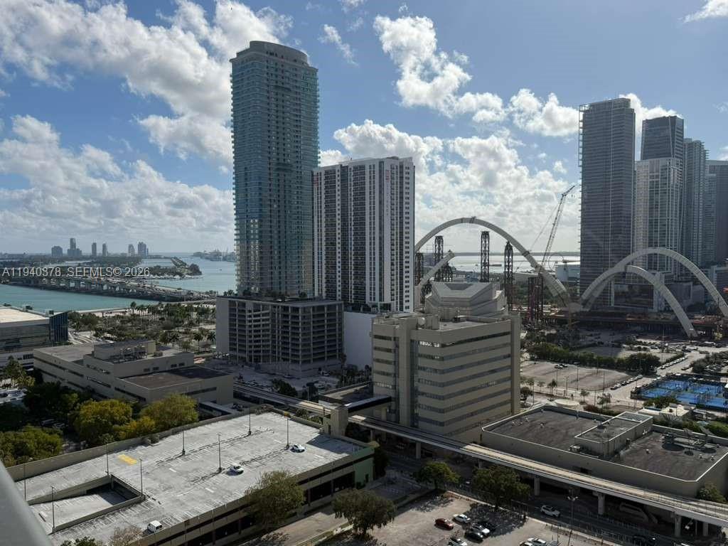 CANVAS CONDO - Residential Lease