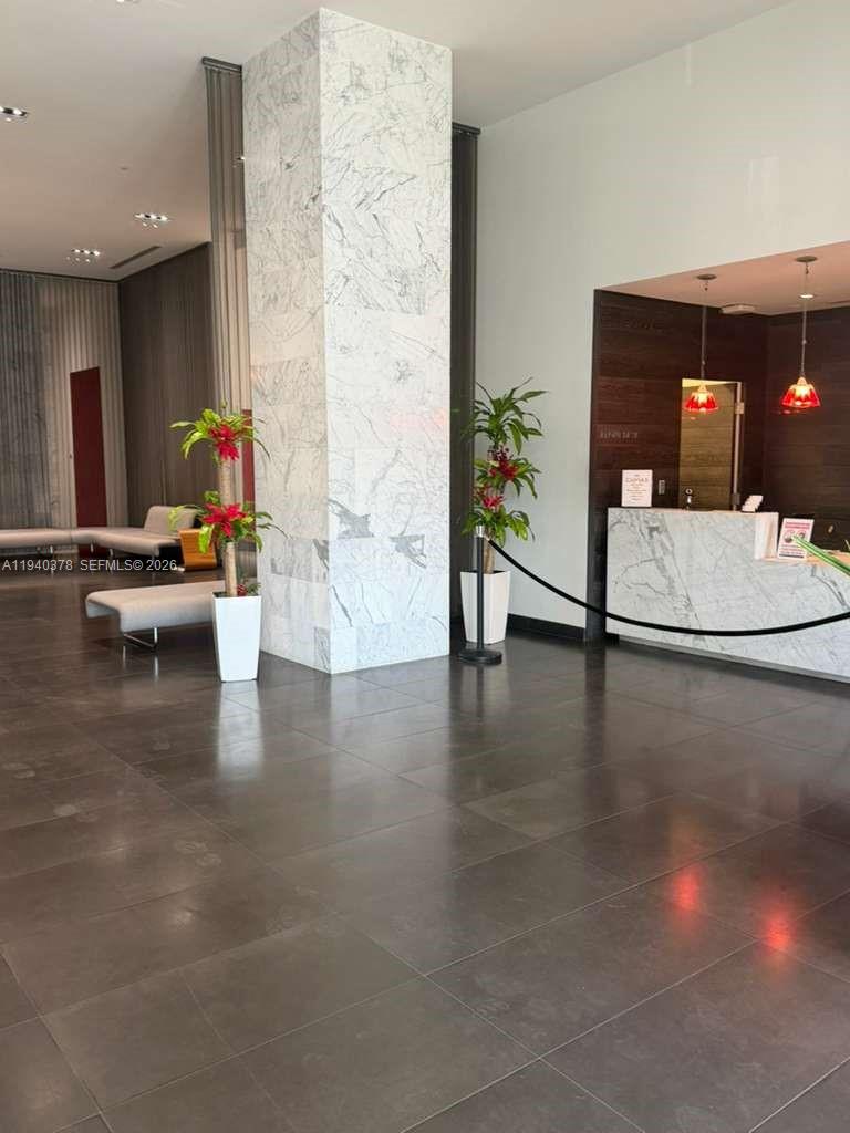 CANVAS CONDO - Residential Lease