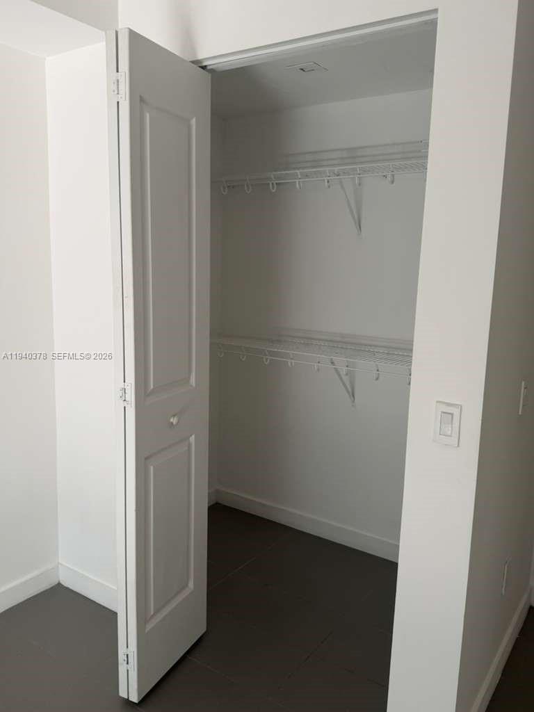 CANVAS CONDO - Residential Lease