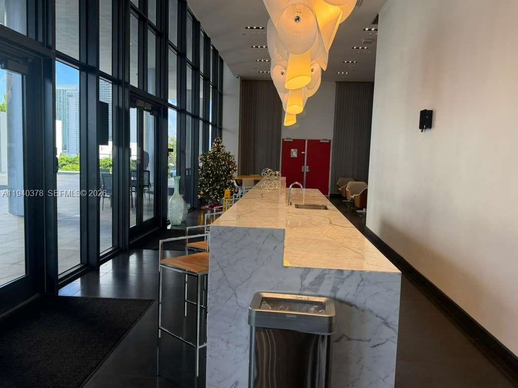 CANVAS CONDO - Residential Lease
