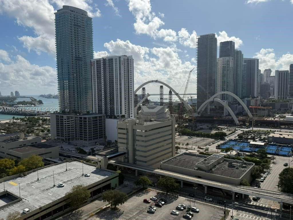 CANVAS CONDO - Residential Lease
