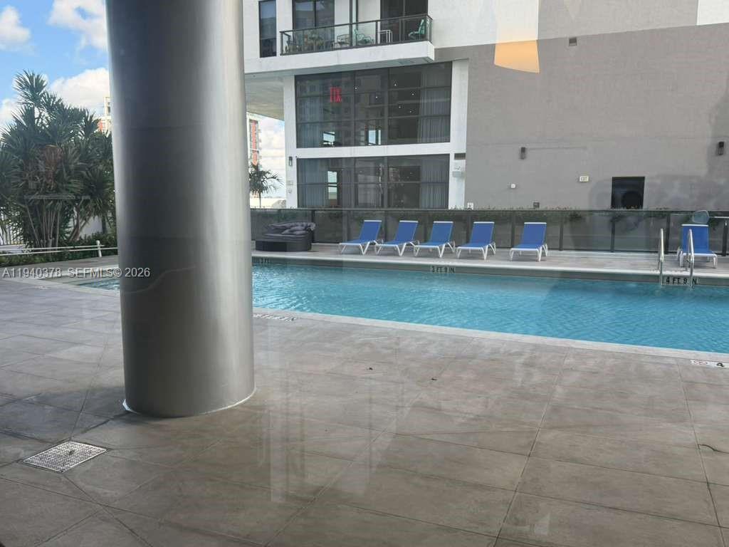 CANVAS CONDO - Residential Lease