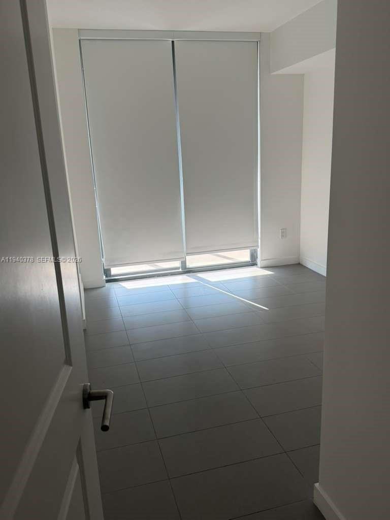 CANVAS CONDO - Residential Lease