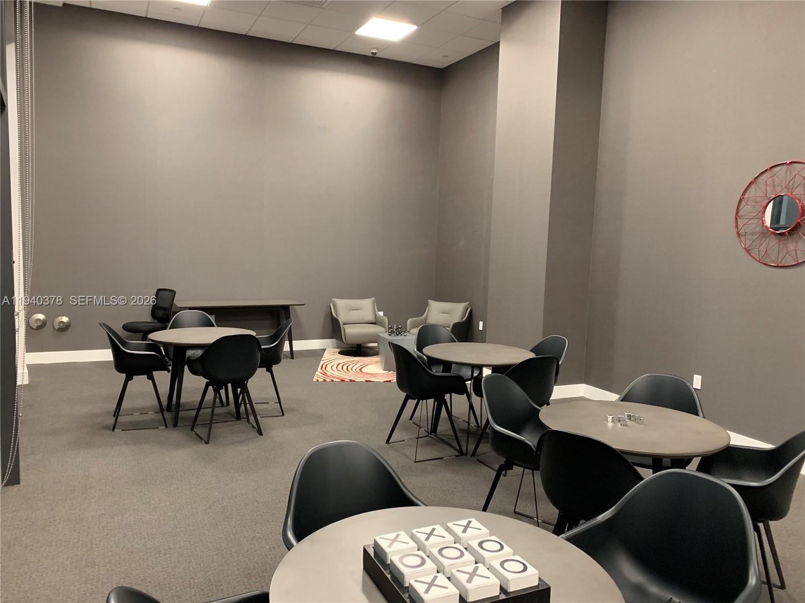 CANVAS CONDO - Residential Lease
