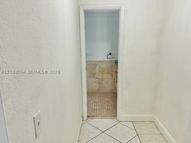 TAMIAMI LAKES SEC 6 - Residential